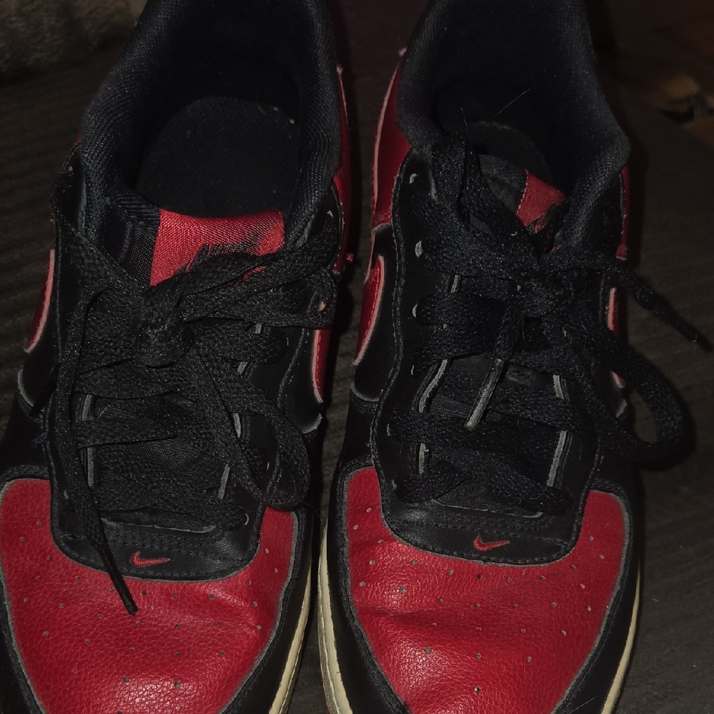 Nike Black and Red Athletic Shoes